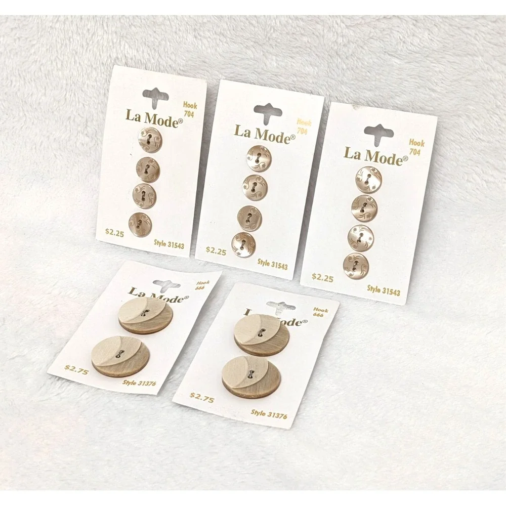 La Mode Buttons Lot 16pc Gold Iridescent & Layered Concentric Sewing Craft VTG